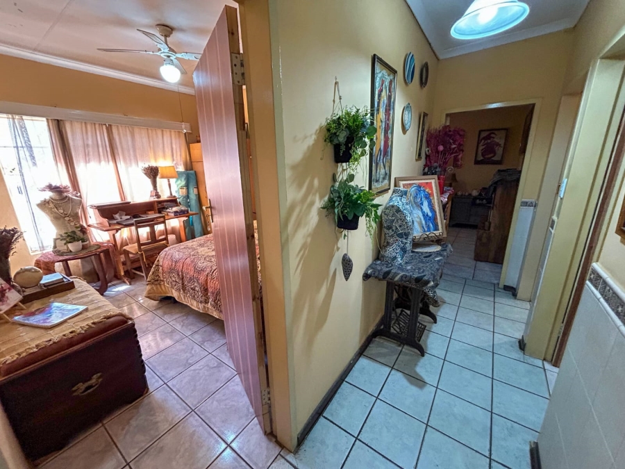 6 Bedroom Property for Sale in Brits North West